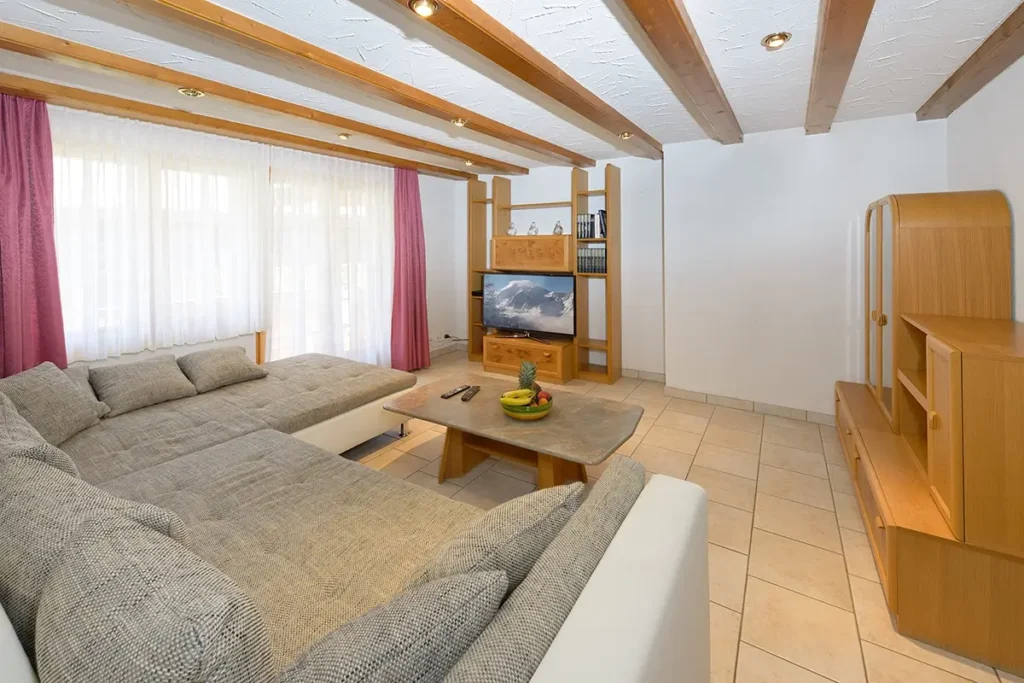 Wohnzimmer Ferienwohnung Casa Allegra Grächen
